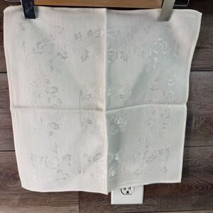 Vintage Table Cloth Napkins Floral Print Set of 7 Cream Color READ